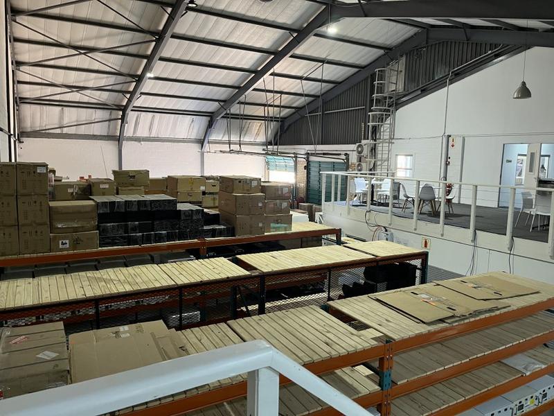 To Let Commercial Property for Rent in Montague Gardens Western Cape